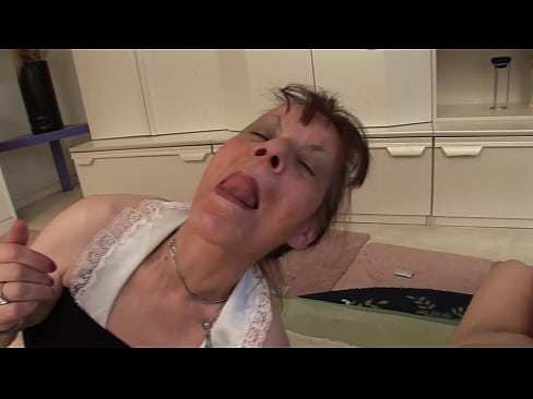❤️ Tha triùir aig dà sheanmhair agus aon sheanair ❌ Porno aig porn gd.villagesexvideos.ru ﹏