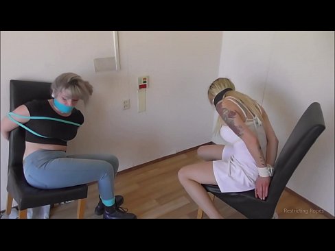 ❤️ Tràilleach / ceangailte agus gagged / nighean ann an àmhghar ❌ Porno aig porn gd.villagesexvideos.ru ﹏